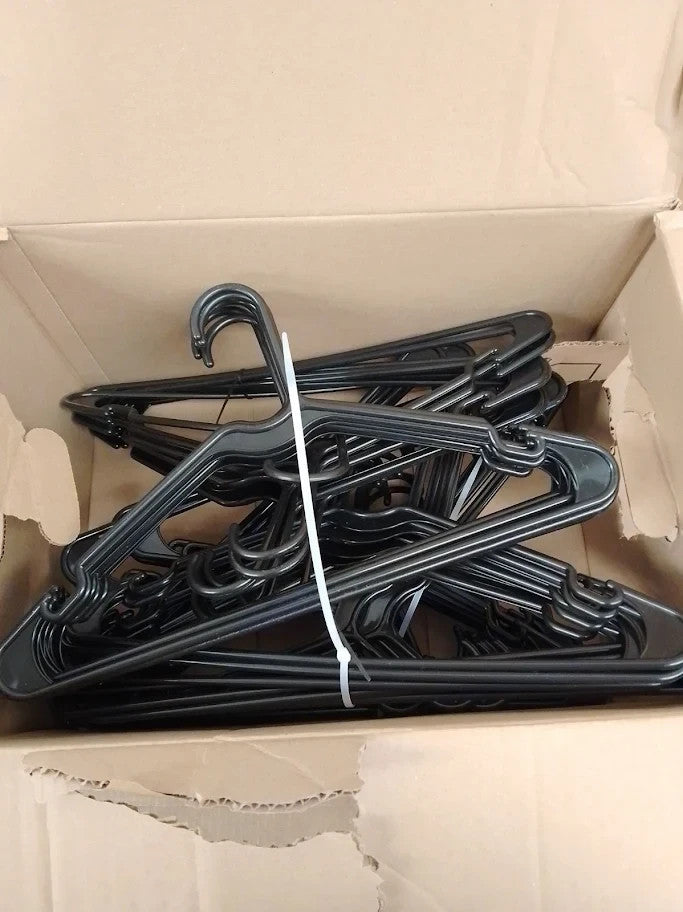 Amazon Basics Plastic Clothes Hangers Adult Size 41Wx23H Black Anti Slip New