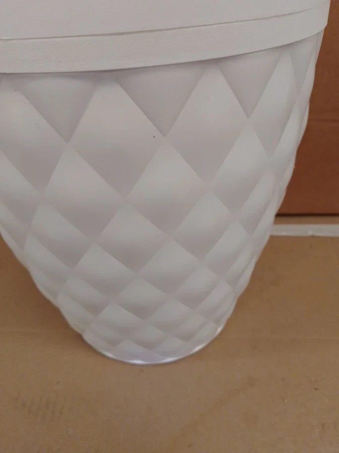 Addis 518030 Diamond Style Round Swing Lid Bathroom Bin White