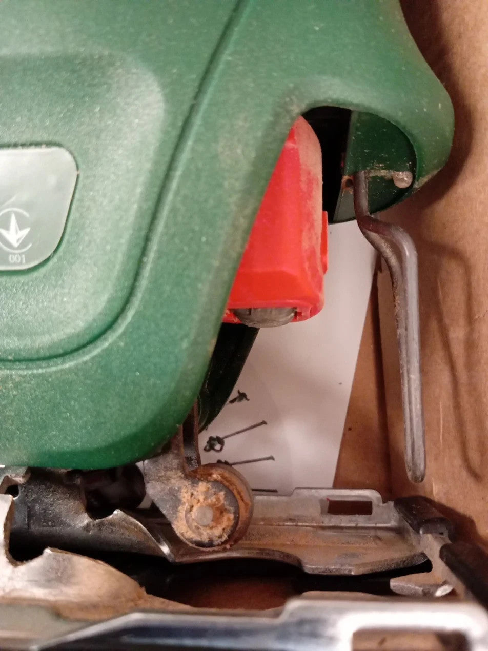 Bosch Home Garden Cordless Jigsaw UniversalSaw 100 18V System Body 0603011101
