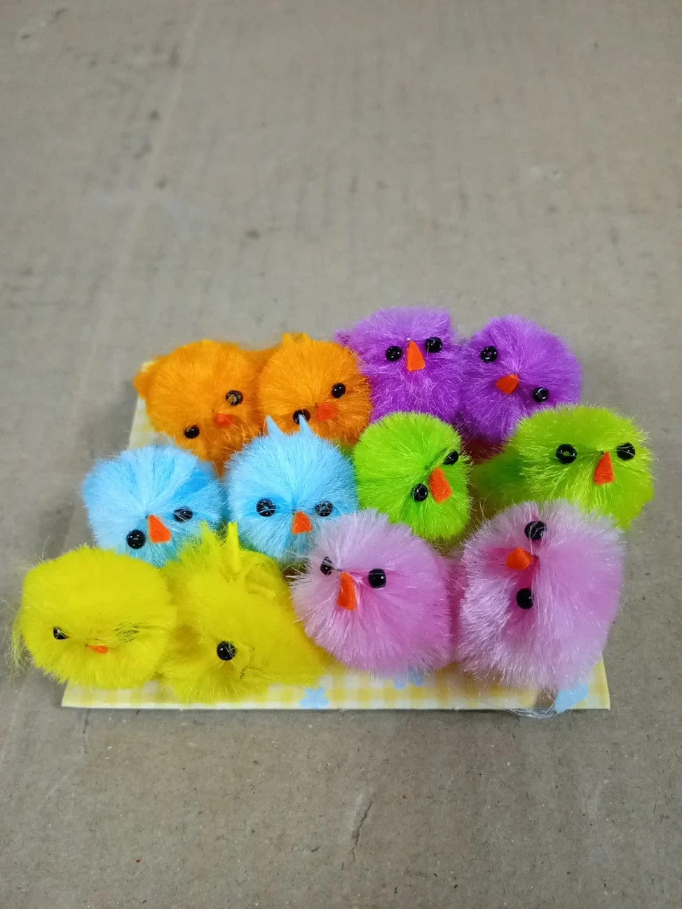 Baker Ross EK237 Easter Coloured Mini Fluffy Chicks Cake Decorations 12 Pack New