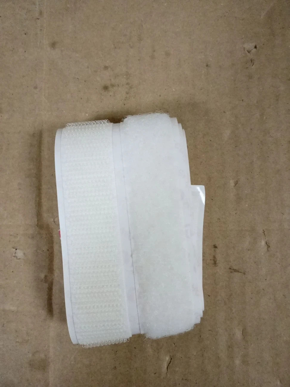 Brand VEL60210 Stick On Hook Loop Fasteners Perfect Home 20mmx1m New