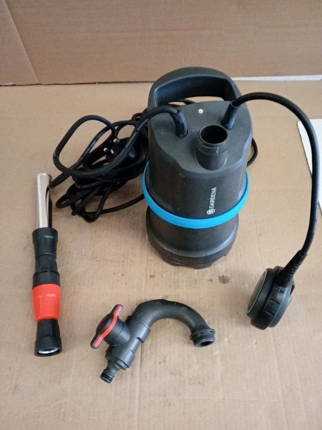 Gardena Rain Barrel Pump 4000 1 Submersible 4000L H Integrated Filter UK Plug