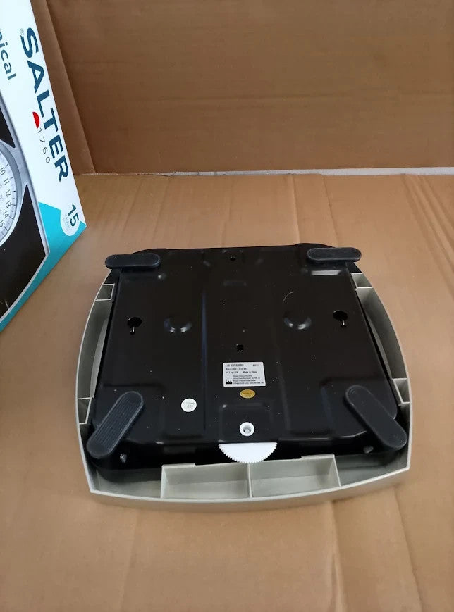 Salter Mechanical Bathroom Scales Black Easy Read Dial 5.5x30x30cm