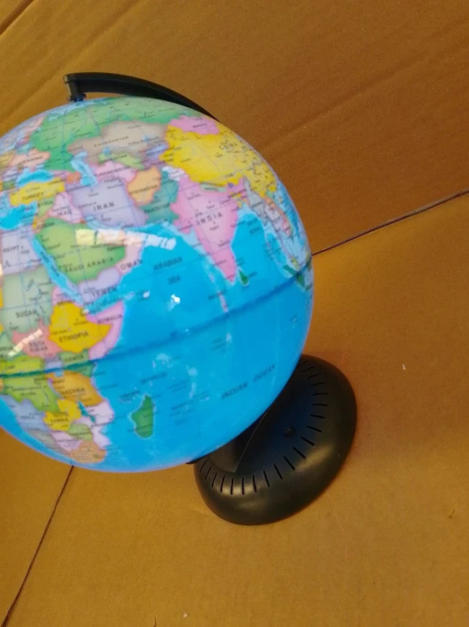 Science Mad Light Up Globe Kids Learn About Planet Earth Fun Features 20cm