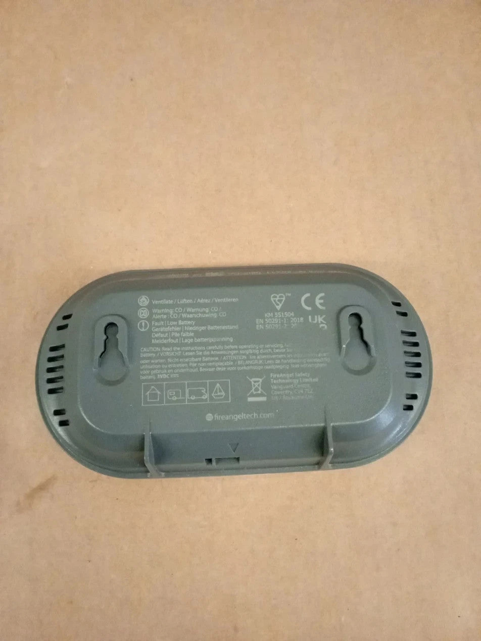 FireAngel FA3820 Carbon Monoxide Detector Portable Modern Durable Design White