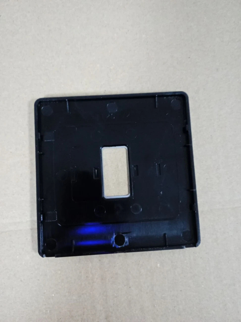 BG Electrical Single Wall Light Switch 2 Way Screwless Front Plate 20A Black New