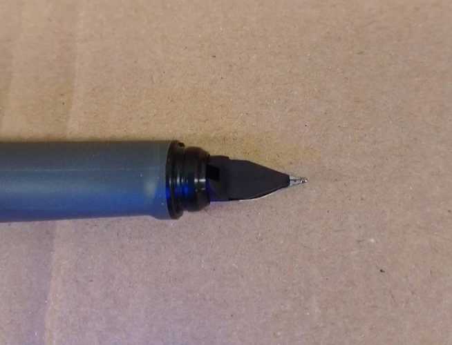 Schneider Ray Fountain Pen Left Handed Royal Blue Ink Cartridge Modern Design