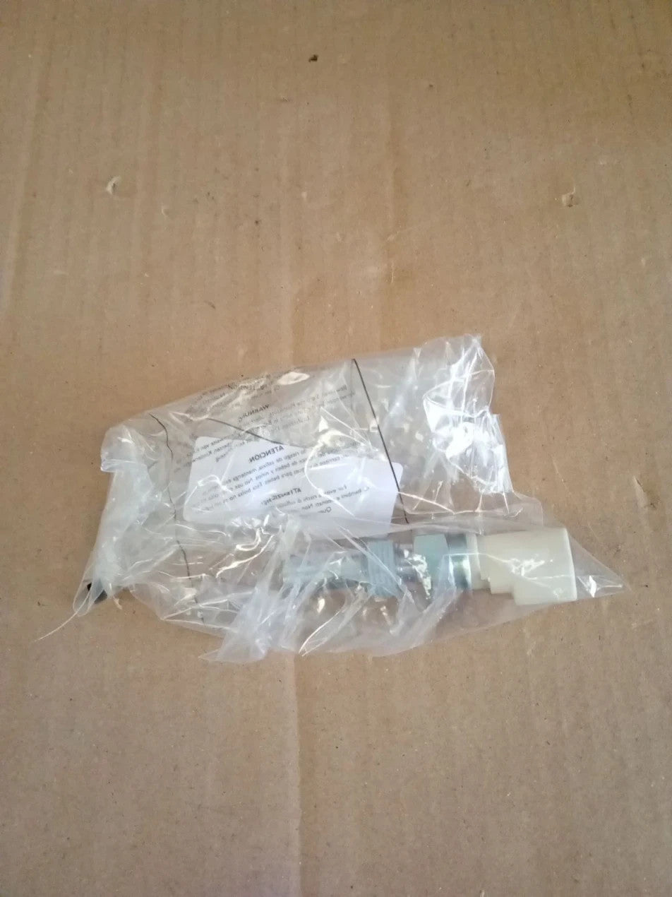 Febi Bilstein 24371 Reverse Light Switch 9x6.1x4.6cm Push Button 12 Amps