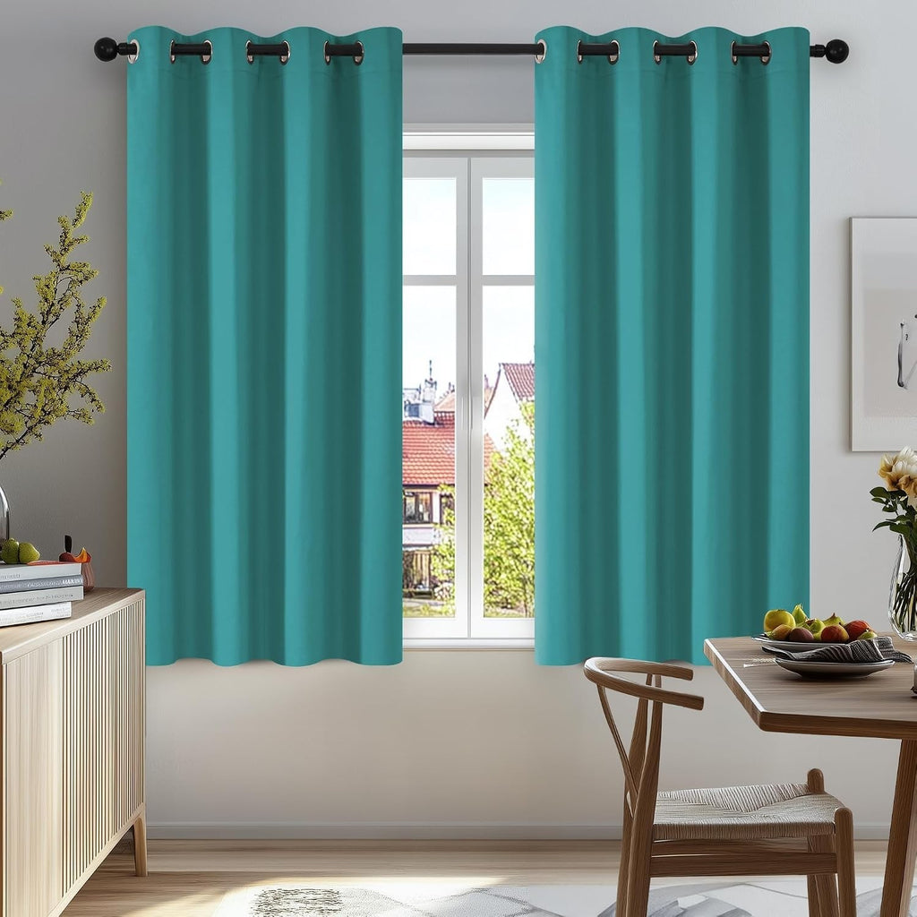 Deconovo Super Soft Solid Thermal Insulated Eyelet Blackout 46x54in 2 Panels New