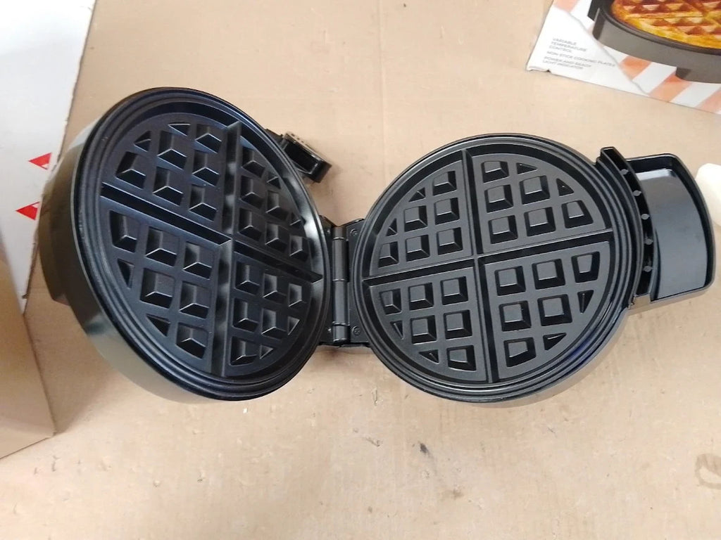 Global Gourmet Full Size American Waffle Maker Iron Machine 700W Electric