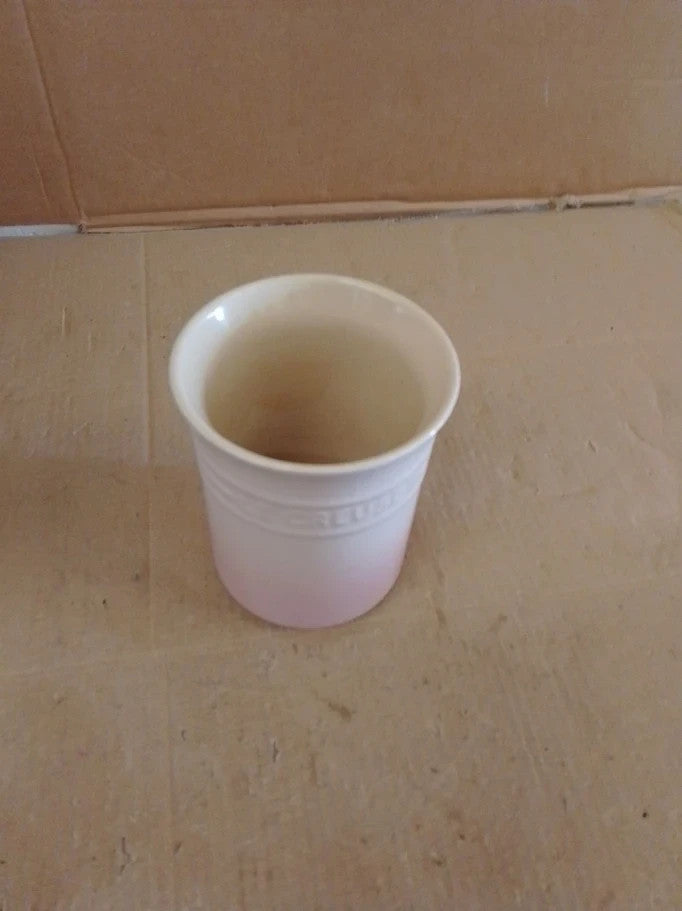 Le Creuset 71501117770001 Stoneware Pot Stain Resistant 1.1 Litre Shell Pink