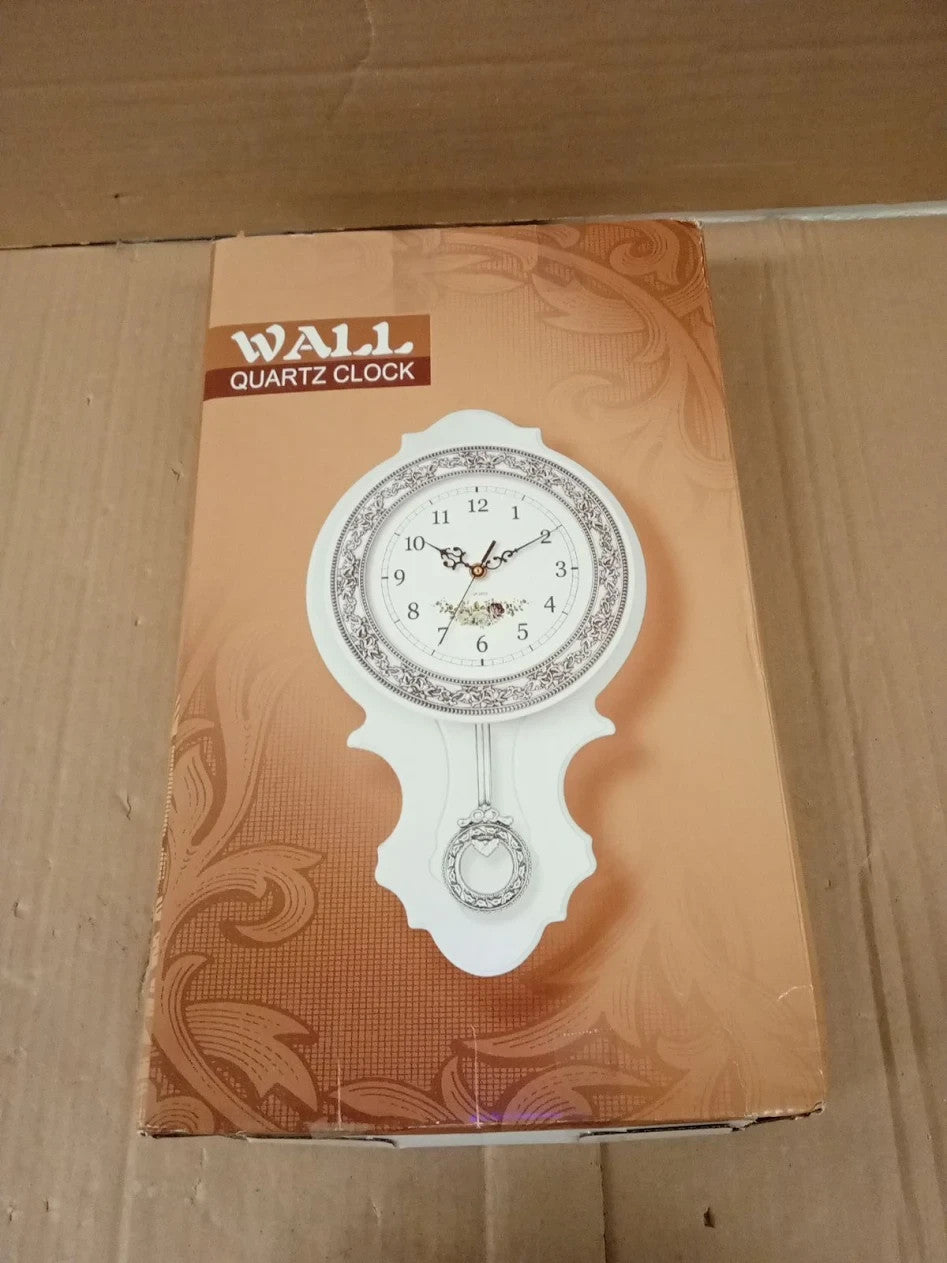 Retro European Style Simulated Wood Pendulum Wall Clock Quartz Silent Metallic