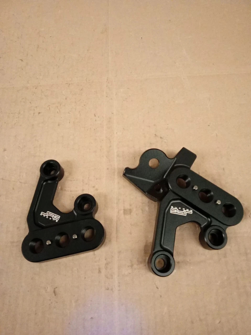 Motorcycle Foot Peg Brackets Right Left FootBlack Aluminum X/S Electric Bike