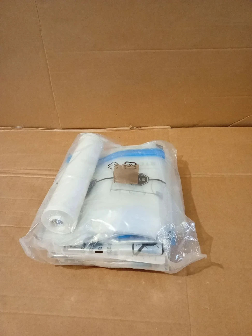 Amazon Basics Vacuum Compression Zipper Storage Bags Airtight Valve 6 Pack New