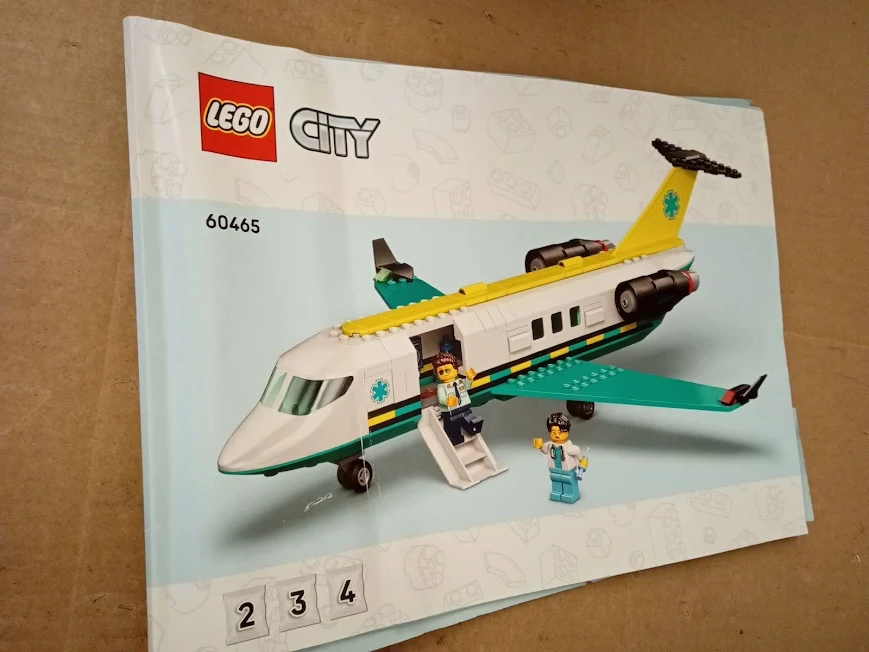 Lego City Emergency Air Ambulance Plane 60465 Snow Scooter Toy Airplane 6+