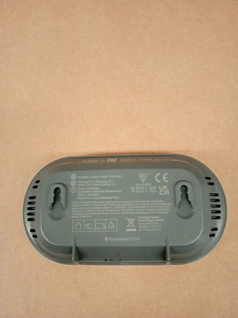 FireAngel FA3820 Carbon Monoxide Detector Portable Modern Durable Design White