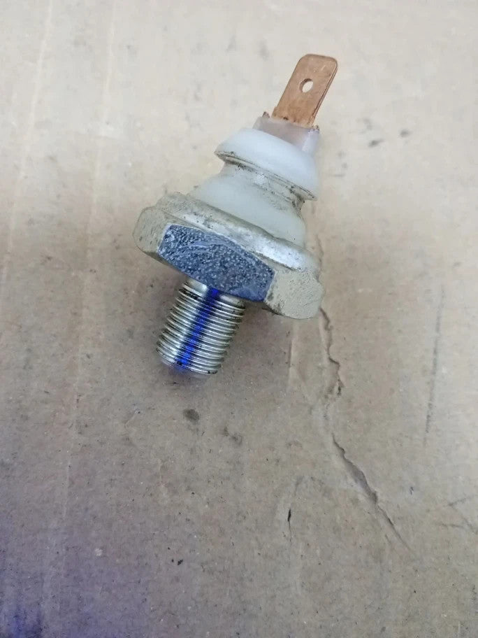 Bosch 0986344082 Oil Pressure Switch 10 Amps 10V Screw