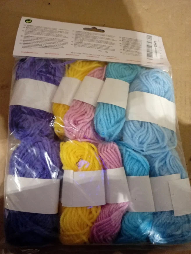 Baker Ross Pastel Wool 10 Pieces Craft Supplies Kids Knitting AT404 Colours New