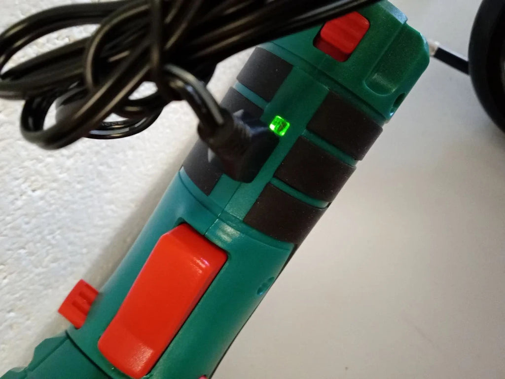 HYCHIKA Electric Screwdriver 6Nm Torque Cordless Screwdriver 2000mAh 3.6V LED
