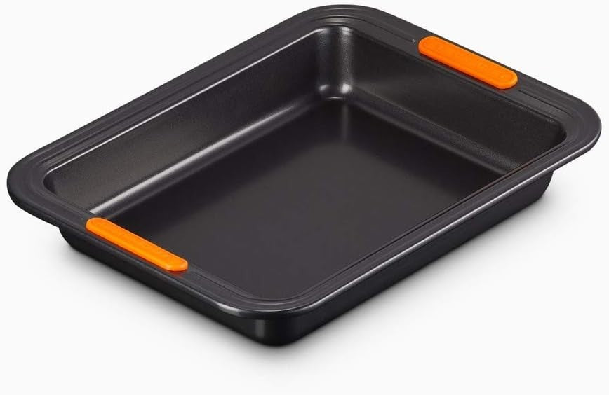 Le Creuset Non Stick Carbon Steel Bakeware Rectangular Cake Tin 28cm Black New