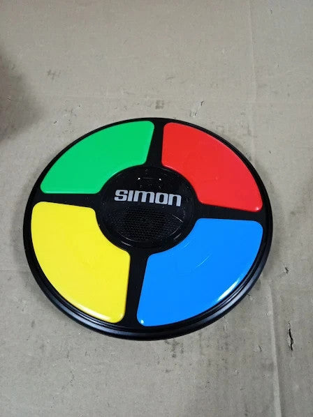 Hasbro Simon Game Physical Video Game Software 5.1x26.7x26.7cm New