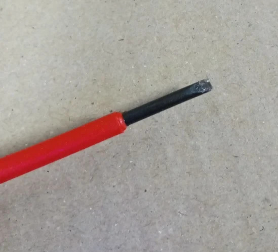 Fluke Insulated Slotted Screwdriver 2.5mmx75mm 1000V VDE Rated Metal Plastic