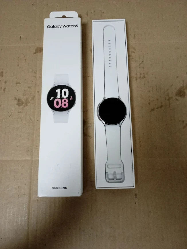 Samsung Galaxy Watch5 Smartwatch Health Functions Fitness Tracker 44mm New
