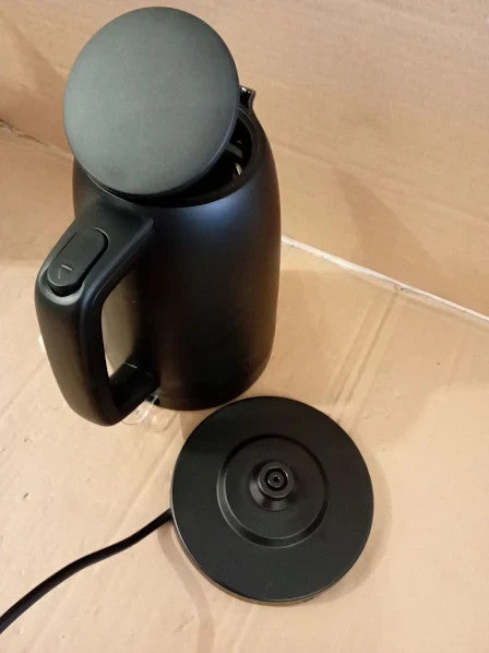 Amazon Basics Electric Kettle 1.7L 3000W BPA Free 360 Base Auto Shut Off