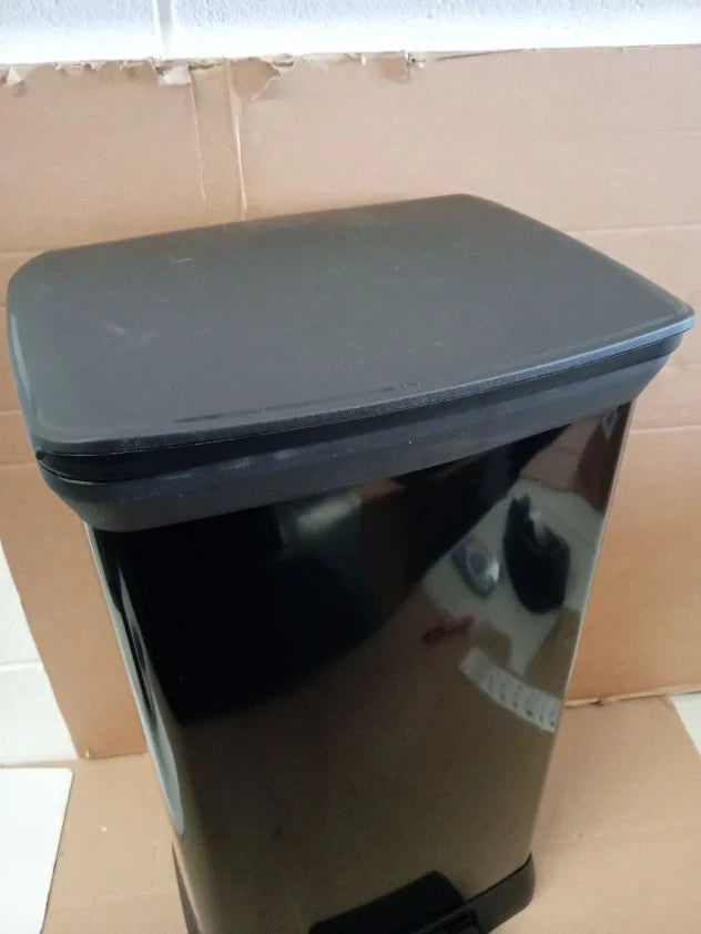Curver 50L Capacity Deco Pedal Silent Bin Made From ResinBlack 73x39x29