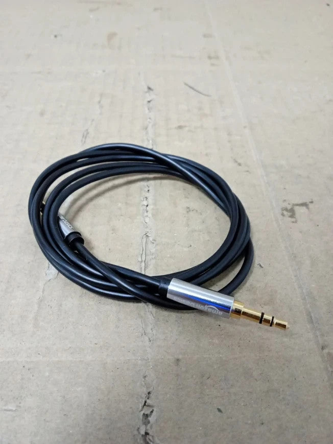 Amazon Basics 3.5mm Auxiliary Audio Cable Stereo Speaker Subwoofer Gold New