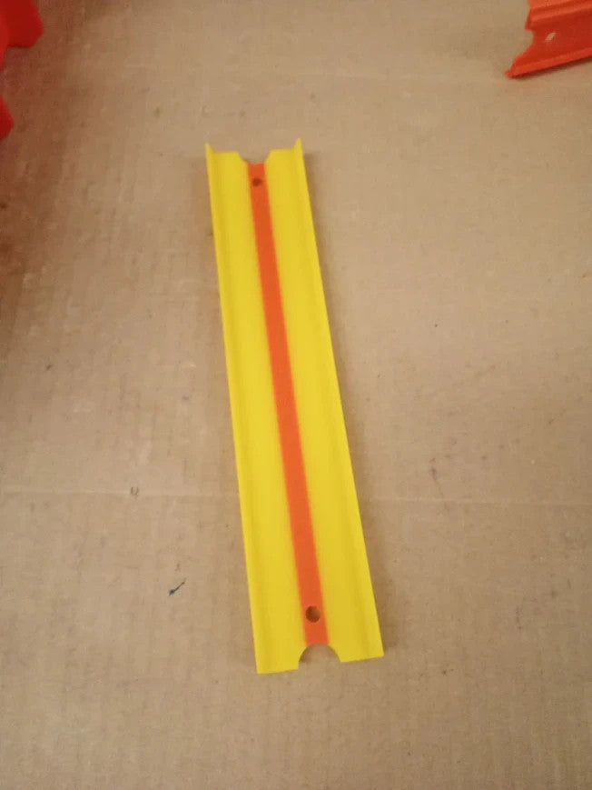 Hot Wheels Track Builder Unlimited Fuel Can Stunt Box Stunting Storing 6+