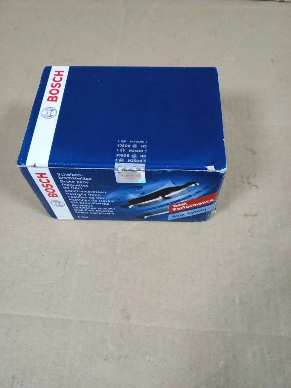 Bosch BP937 Brake Pads Car Rear Axle Quality Reduced Noise & Dust 4 Pads New