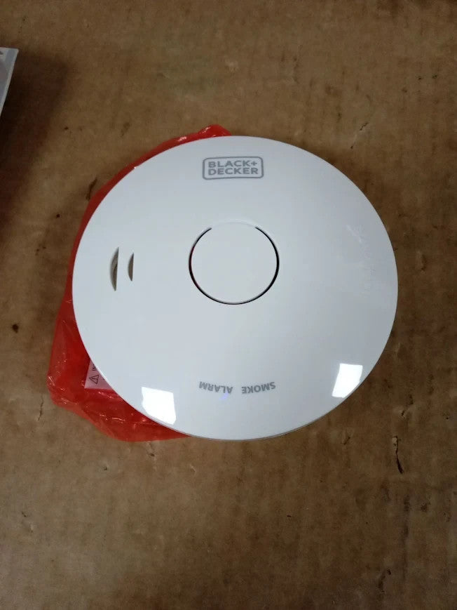 Black+Decker Smoke Alarm Home Battery Powered Easy To Install Detector New