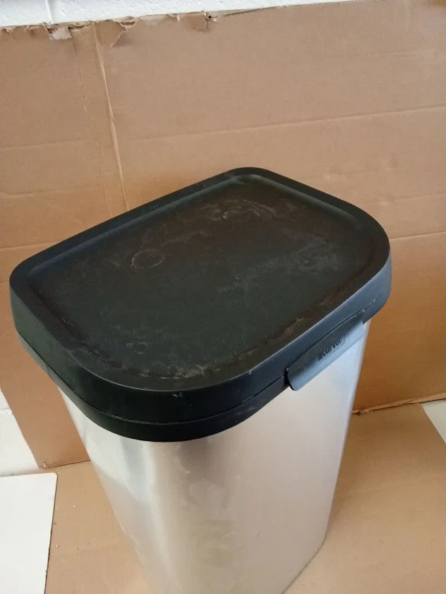 Curver 50L Mistral Silver Lift Top Bin