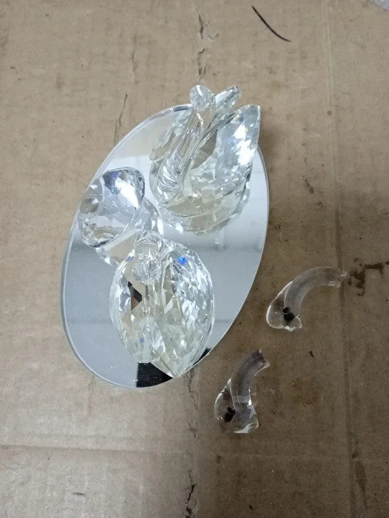 London Boutique Wedding Couple Clear Crystal Base Swan Glass Ornaments