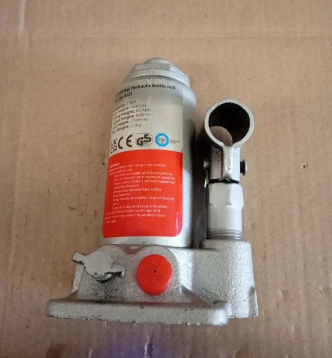 Simply Auto 2T Hydraulic Bottle Jack BJ2T 2 Tonne 2000kg Silver Durable Design