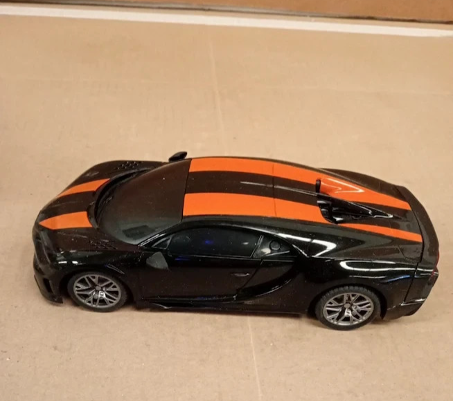 CMJ RC Cars Bugatti Chiron 1:24 Scale Remote Control Black Orange Lights New