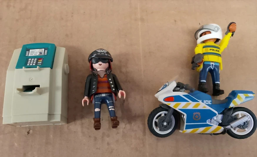 Playmobil 70572 City Action Police Bank Robber Chase Playset Role Play Toy Ages