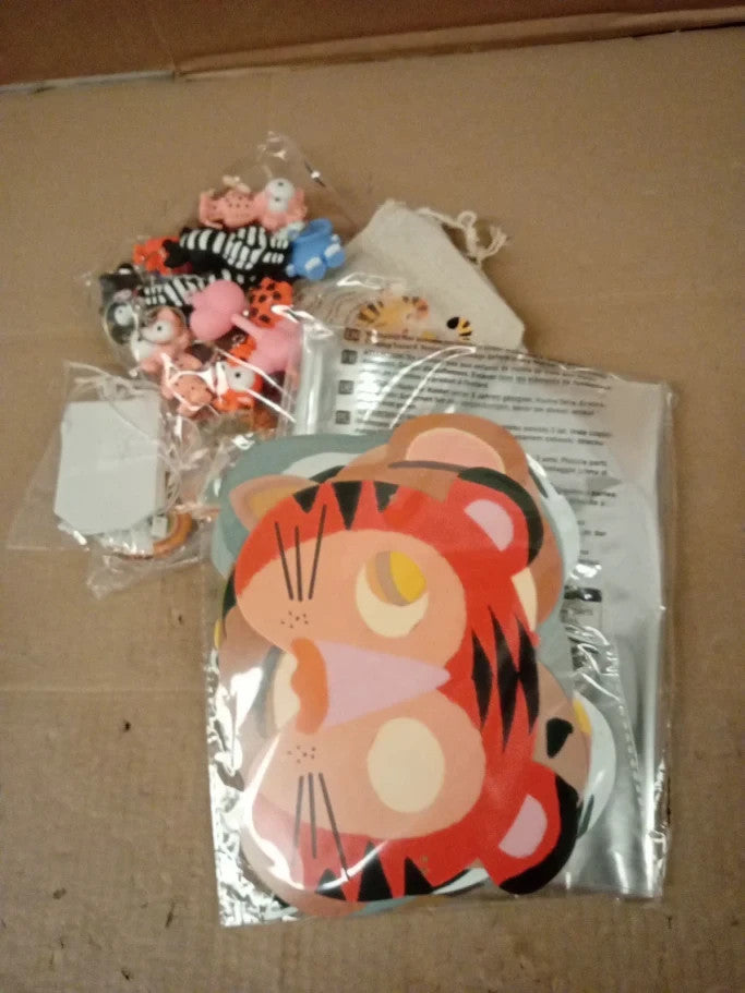 GC Jungle Safari Animals Party Bag Fillers Kids Masks Gifts Keychain New