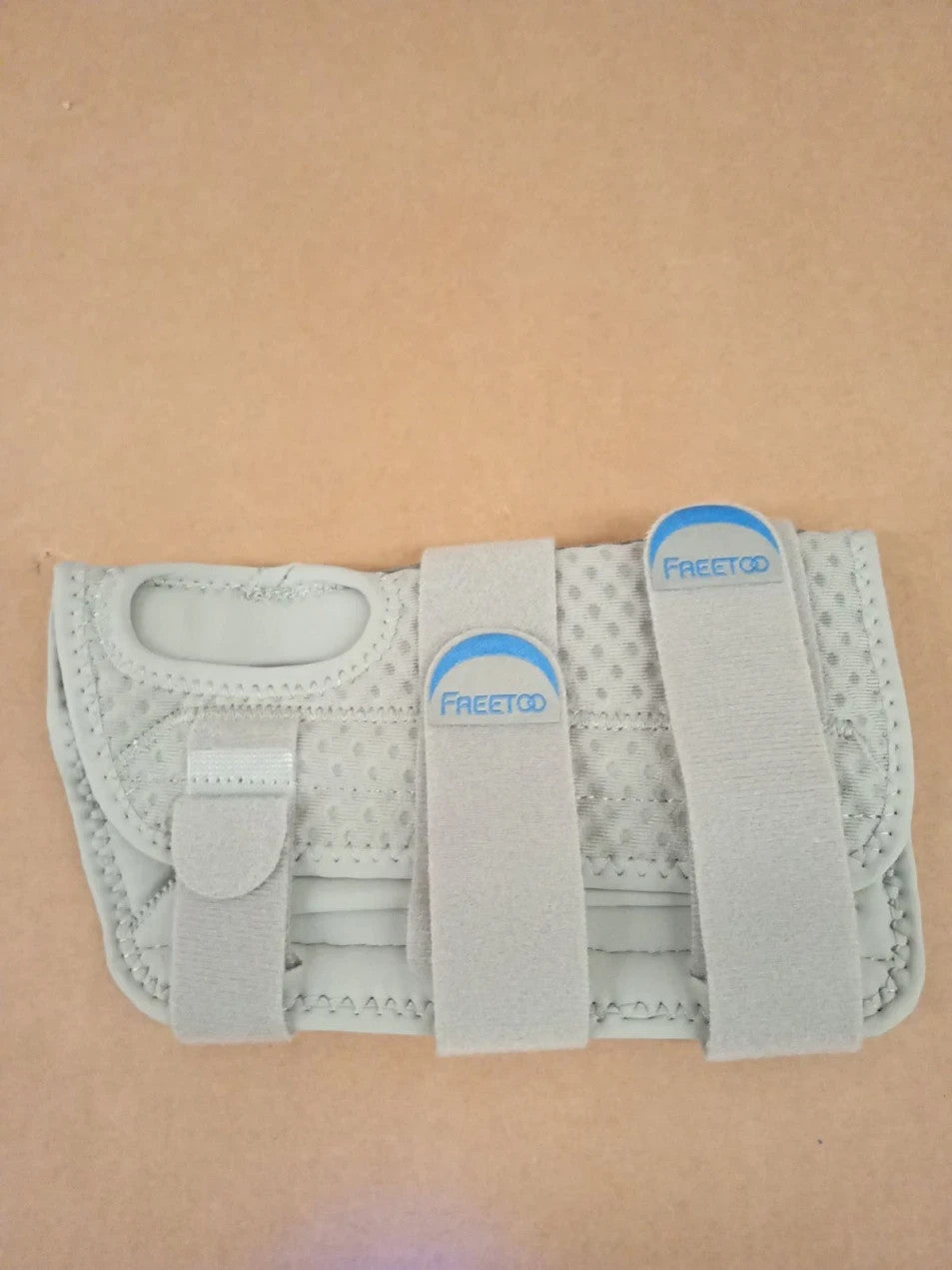 FREETOO Reversible Carpal Tunnel Wrist Supports Right Left Hand Gray Medium New