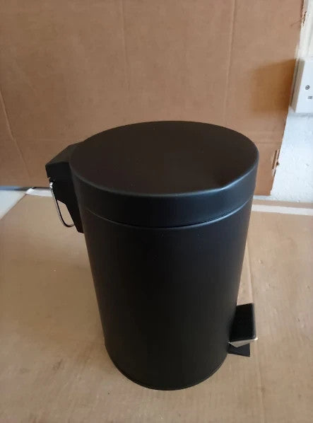 Argos Home 3L Bathroom Pedal Waste Bin With Lid Black 25.1x22x17cm