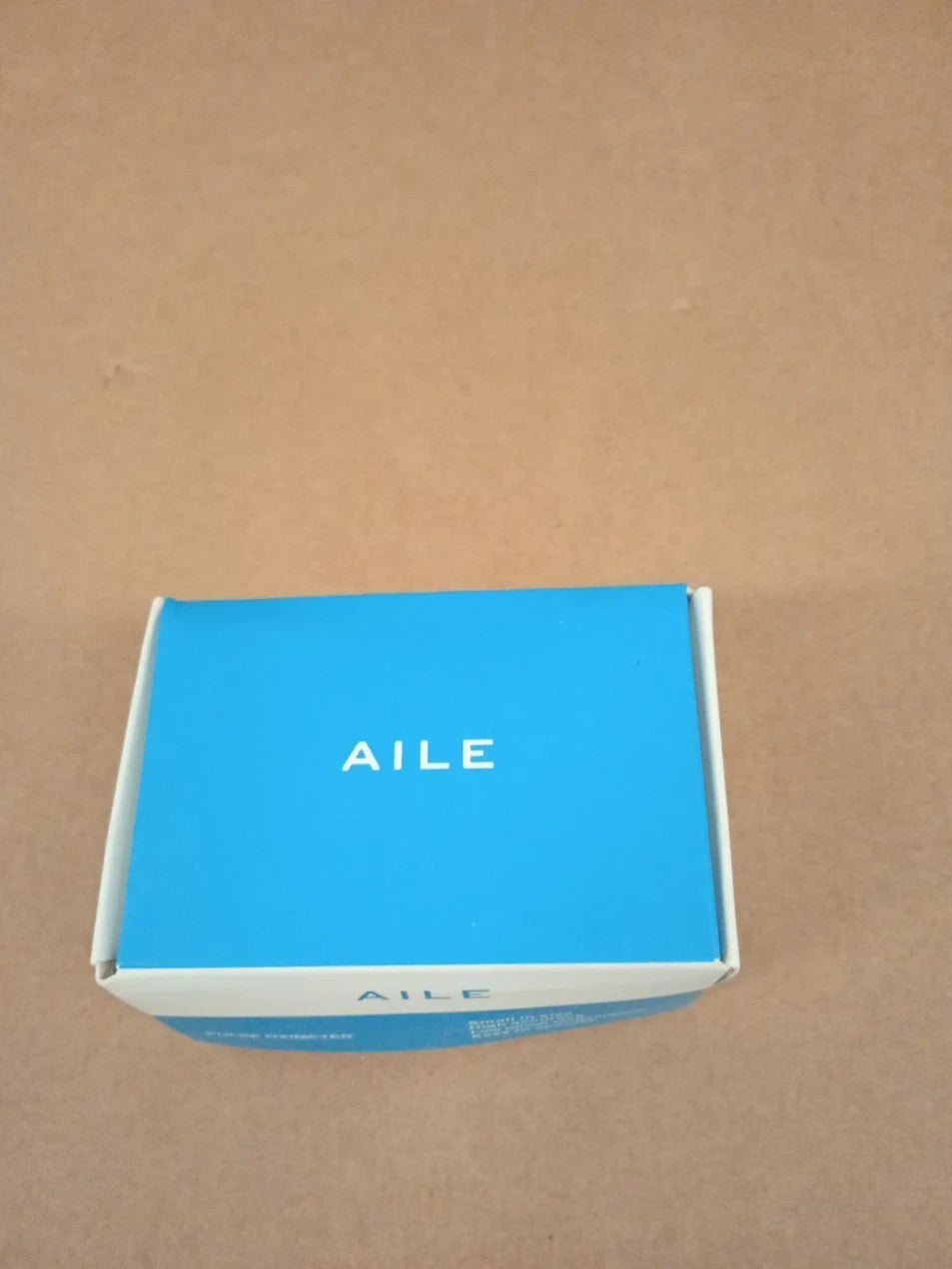 AILE Pulse Oximeter Oxygen Meter Adults Accurate Fast Easy Larger Red Screen