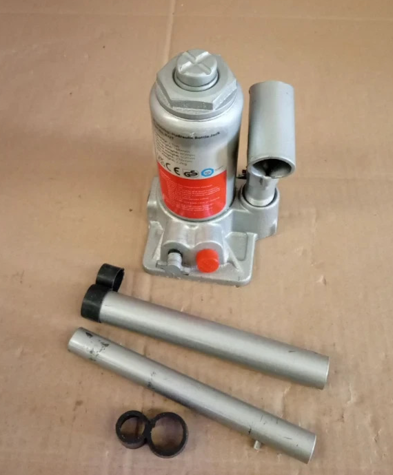 Simply Auto 2T Hydraulic Bottle Jack BJ2T 2 Tonne 2000kg Silver Durable Design