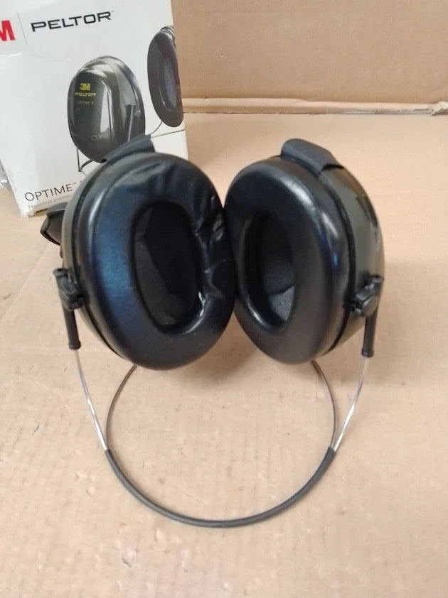 3M Peltor Optime II Earmuffs 31 dB Green Neckband H520B408GQ New