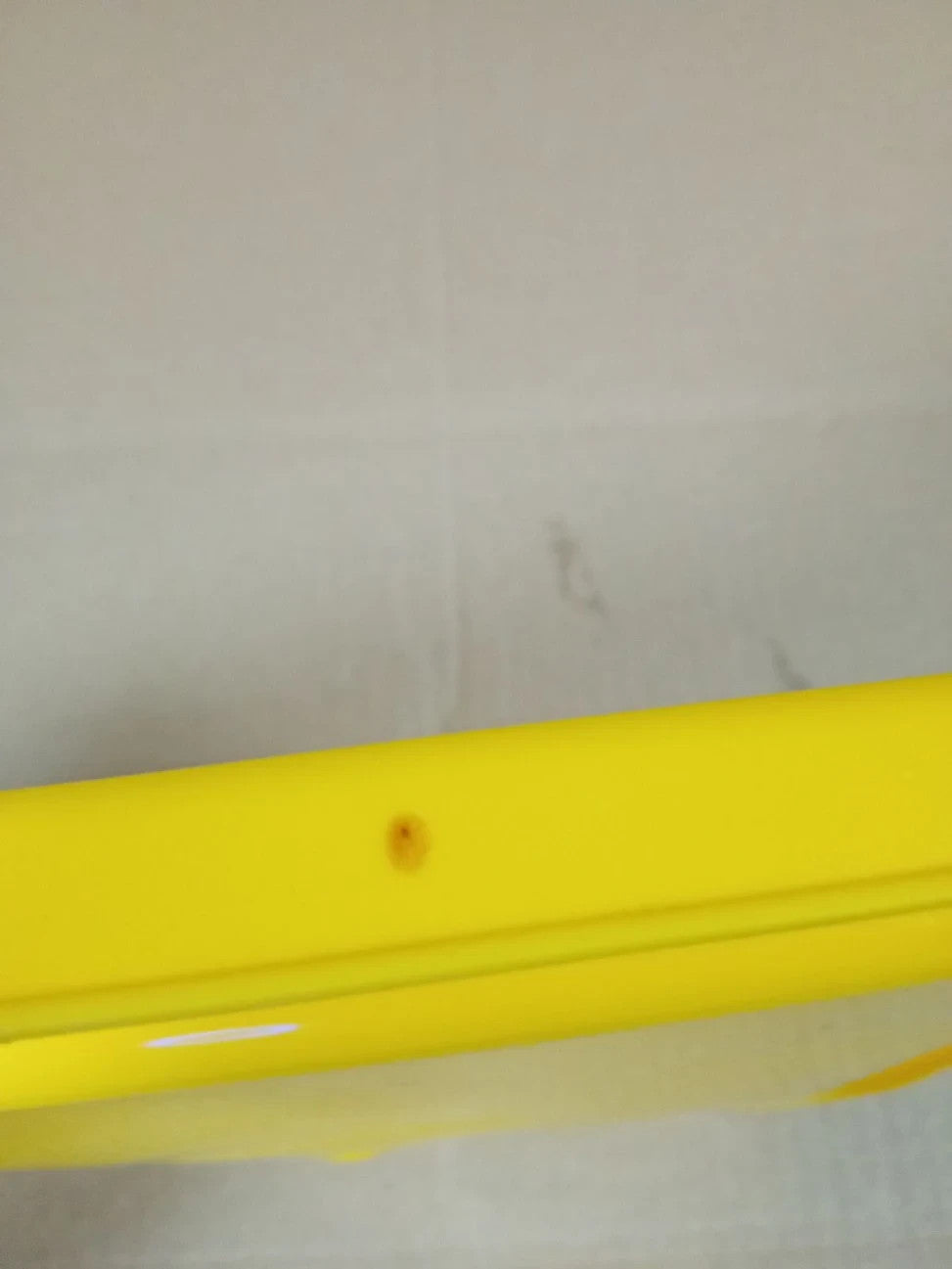 Hygiplas Square Yellow Lid Fit Small 1.5/3.5L Dishwasher Safe Tight Seal