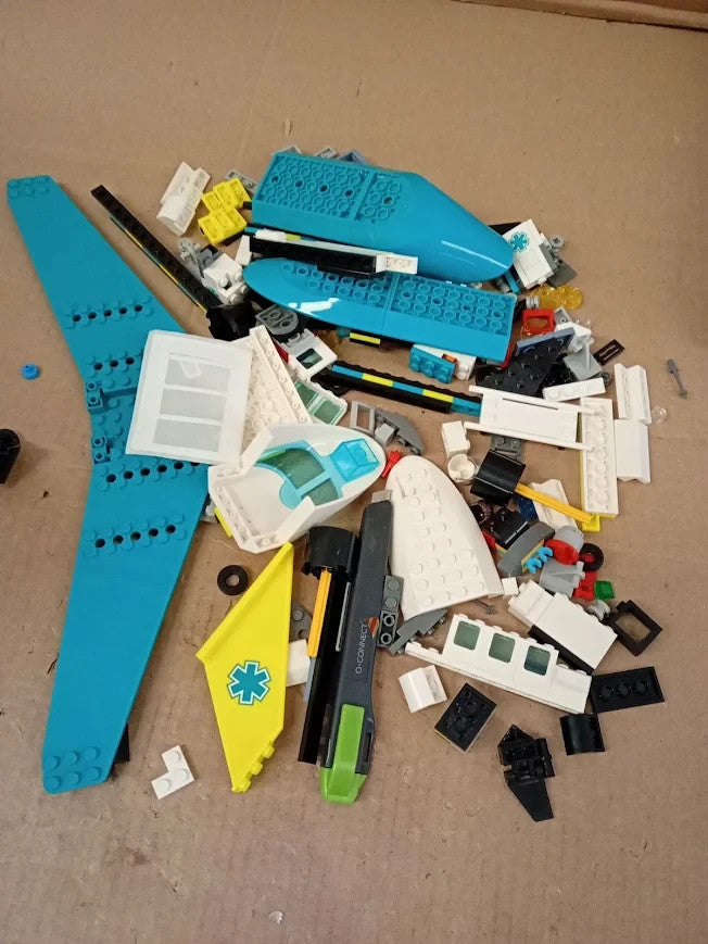 Lego City Emergency Air Ambulance Plane 60465 Snow Scooter Toy Airplane 6+