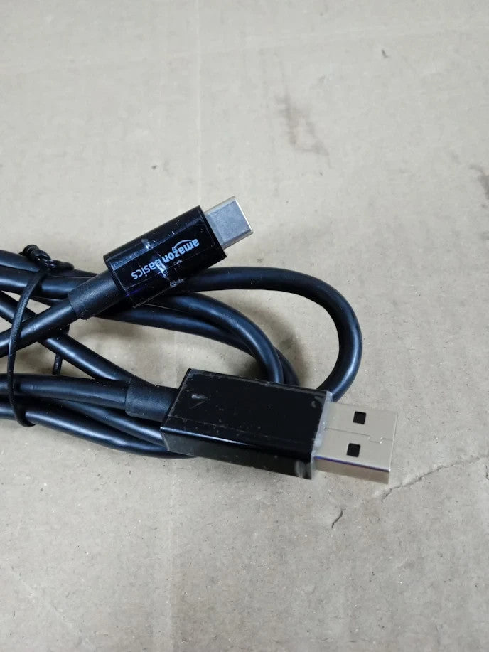 Amazon Basics USB C USB-A 3.1 Gen 2 Fast Charger Cable 10Gbps 0.9m Black  New