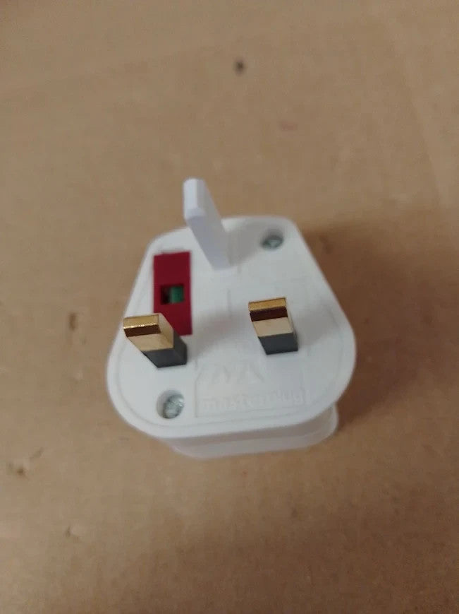 Masterplug Shavingadaptor 01 Electric Shaver Adaptor 50x48x46mm White