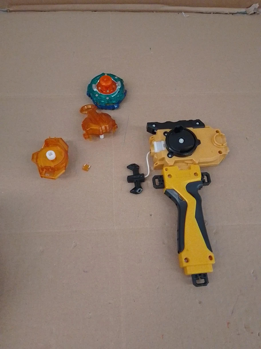 Mlywd Spinning Tops Set Launcher 4D Metal Fusion Gyros Gift B167 Yellow