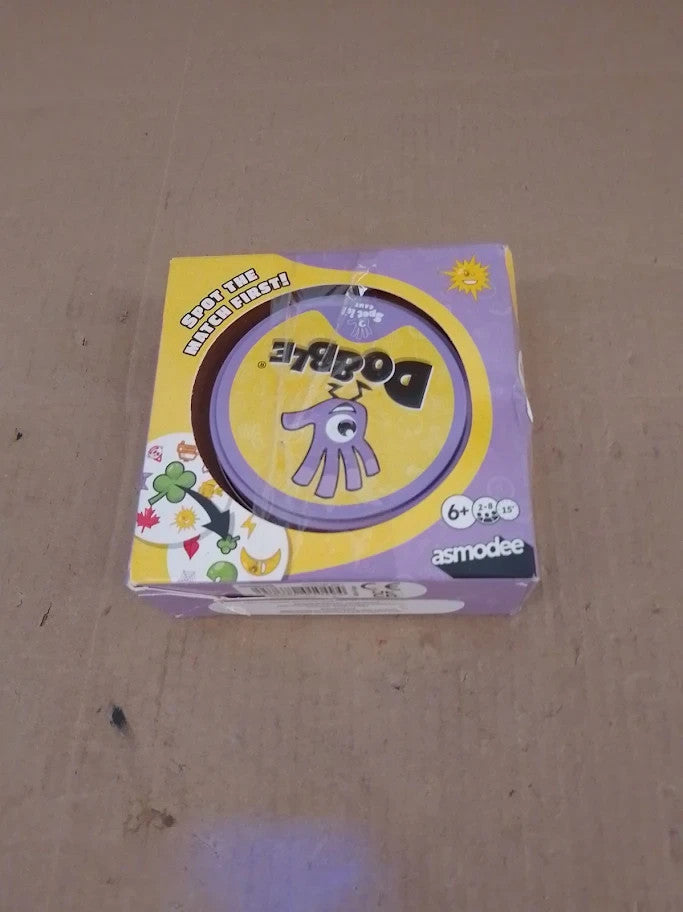 Asmodee Dobble Classic Fun Family Card Game Fast Paced Observation 6+